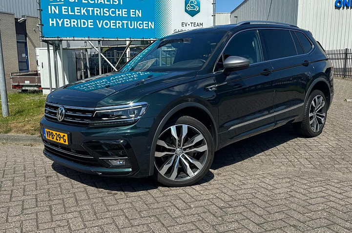 Volkswagen Tiguan Allspace 2.0 TDI 4Motion GRIJSKENTEKEN 360/NAVI/LED/CARPLAY