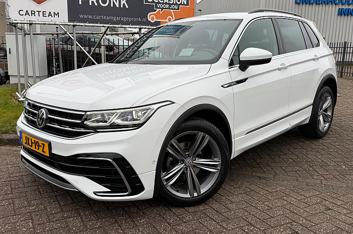 Volkswagen Tiguan 1.5 TSI R-Line 2X CARPLAY/NAVI/KEYLESSS