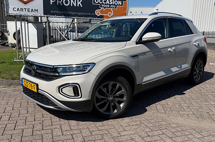 Volkswagen T-Roc 1.5 TSI R-Line ACC/CARPLAY/CAMERA/KEYLESS